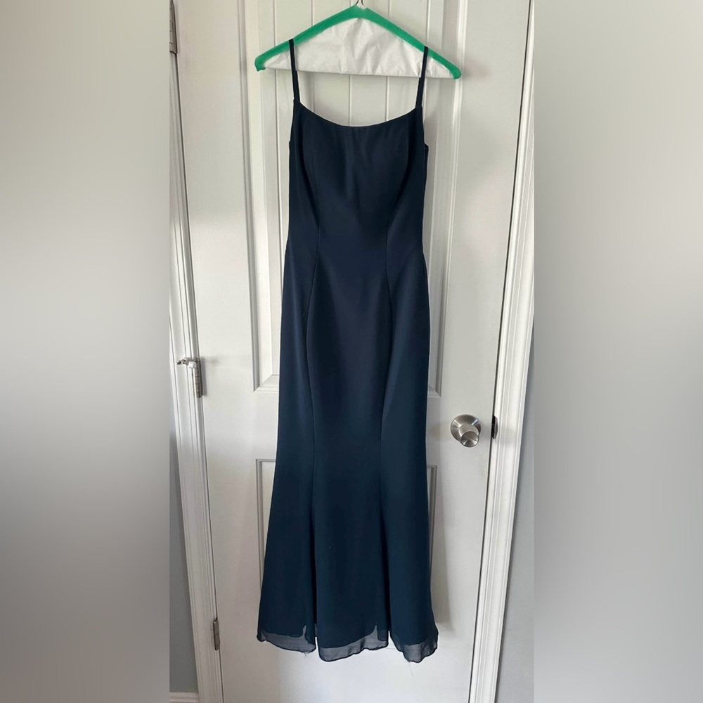 Elegant Navy Blue Evening Gown